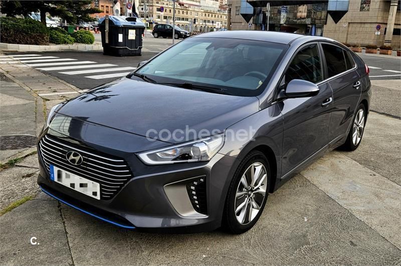 Gris / plata Usado 2019 Hyundai Ioniq Berlina | 16.000 € (Buen precio) - Imagen 1/4