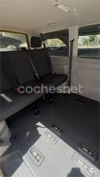 Usado VW Caravelle 102 CV (75 kW) 2018 Amarillo Van
