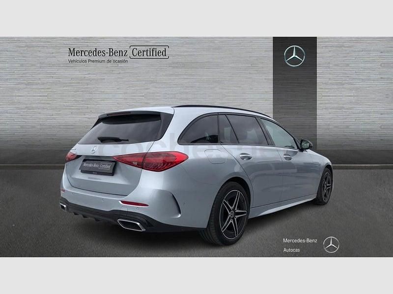 Usado Mercedes C300e 313 CV (230 kW) 2025 Gris / plata Familiar