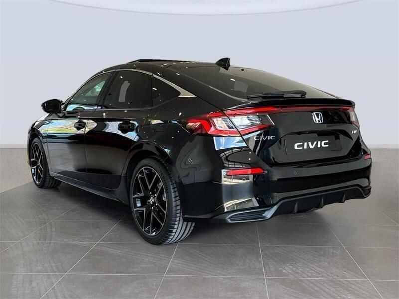 Usado Honda Civic Advance 184 CV (135 kW) 2024 Negro Berlina