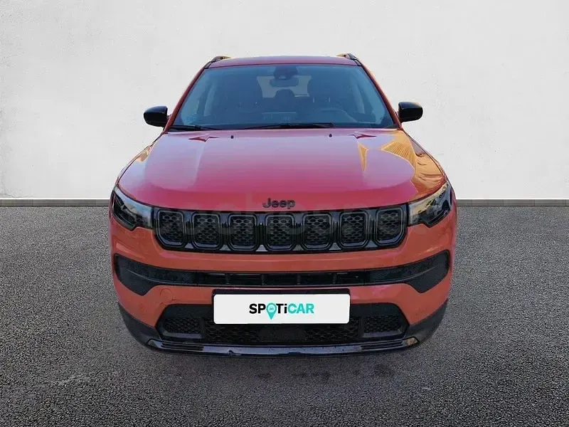 Usado Jeep Compass Night Eagle 130 CV (95 kW) 2024 Rojo SUV