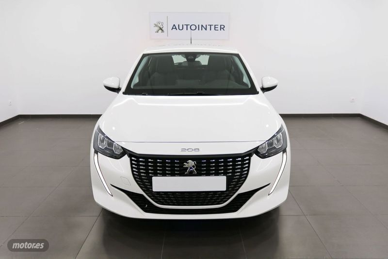 Usado Peugeot 208 Allure 100 CV (73 kW) 2023 Blanco Utilitario