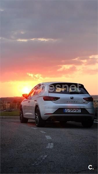 Gris / plata Usado 2017 Cupra Leon Berlina | 23.990 € (Precio justo) - Imagen 1/4