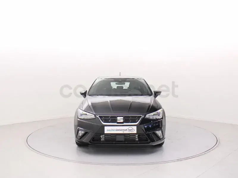 Usado Seat Ibiza FR 115 CV (84 kW) 2025 Negro Utilitario