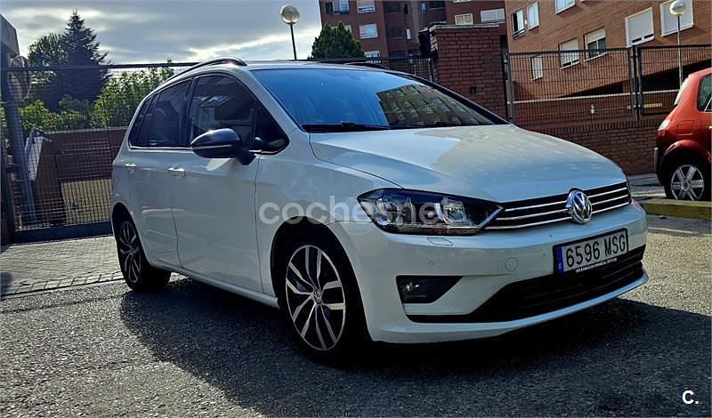 Blanco Usado 2016 VW Golf Sportsvan Sportline Monovolumen | 13.000 € (Buen precio) - Imagen 1/4