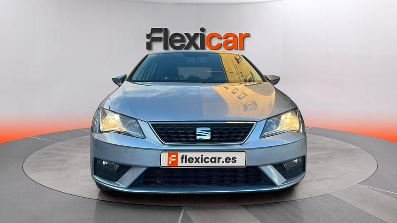 Usado Seat Leon Style 116 CV (85 kW) 2017 Gris Berlina