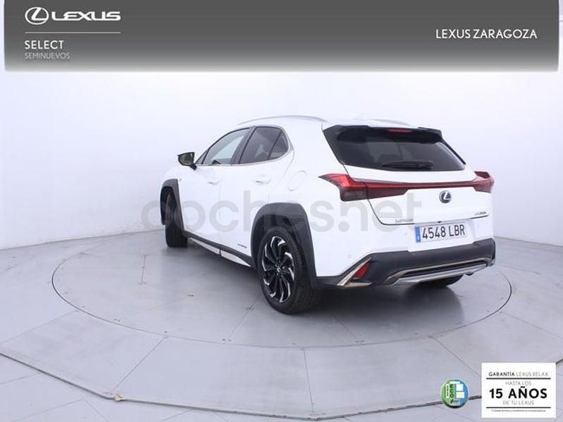 Usado Lexus UX 184 CV (135 kW) 2019 Blanco SUV