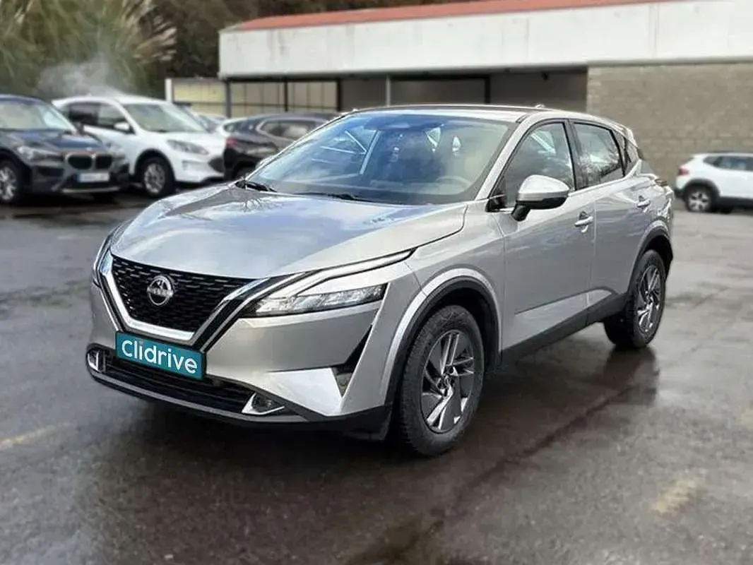 Usado Nissan Qashqai Acenta 158 CV (116 kW) 2023 Gris SUV