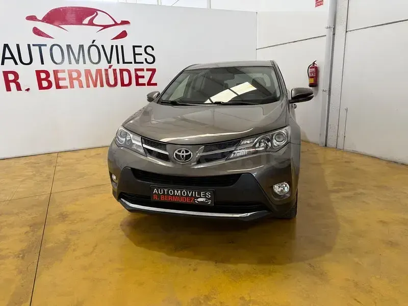 Usado Toyota RAV4 Advance 150 CV (110 kW) 2015 Marrón SUV