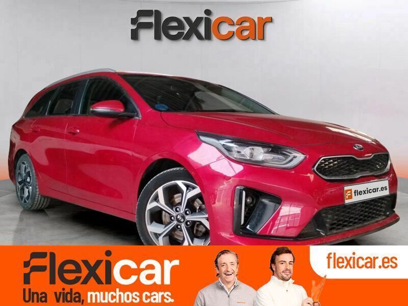 Rojo Usado 2021 Kia Ceed GT GT-Line Familiar | 17.490 € (Precio justo) - Imagen 1/4