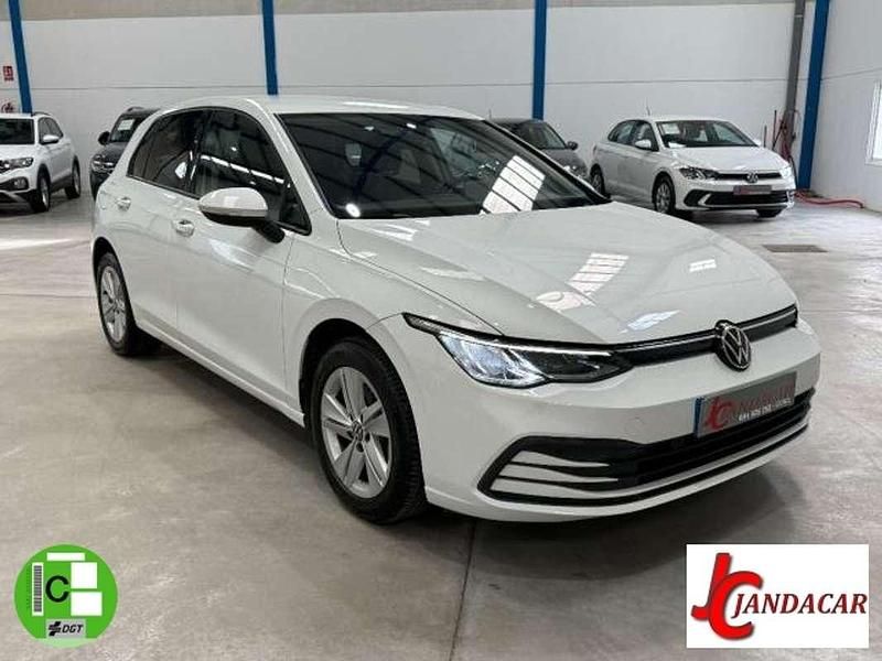 Usado VW Golf VIII Life 116 CV (85 kW) 2022 Blanco Utilitario