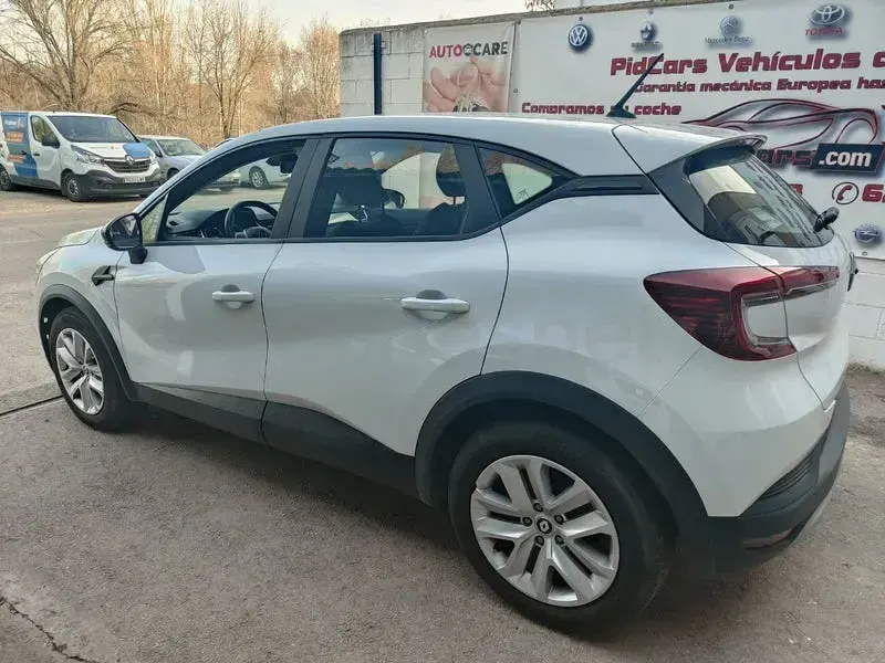 Usado Renault Captur Intens 100 CV (73 kW) 2021 Blanco SUV