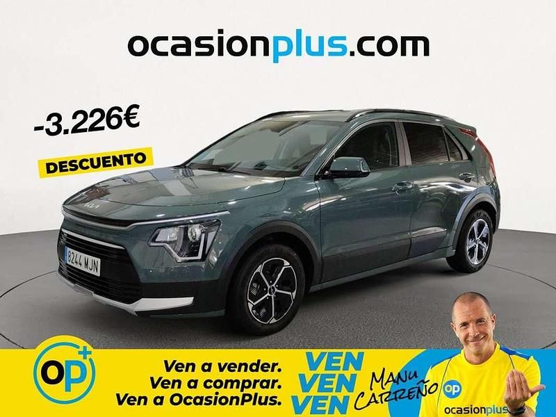 Usado Kia Niro 141 HP (103 kW) 2023 Cinzento SUV