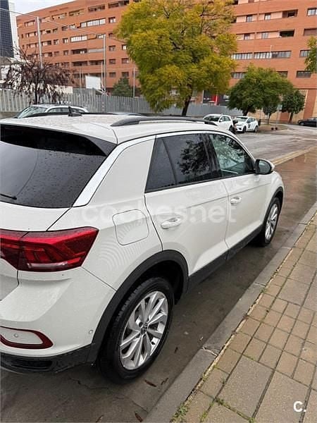 Usado VW T-Roc Business 115 CV (84 kW) 2024 Beige SUV