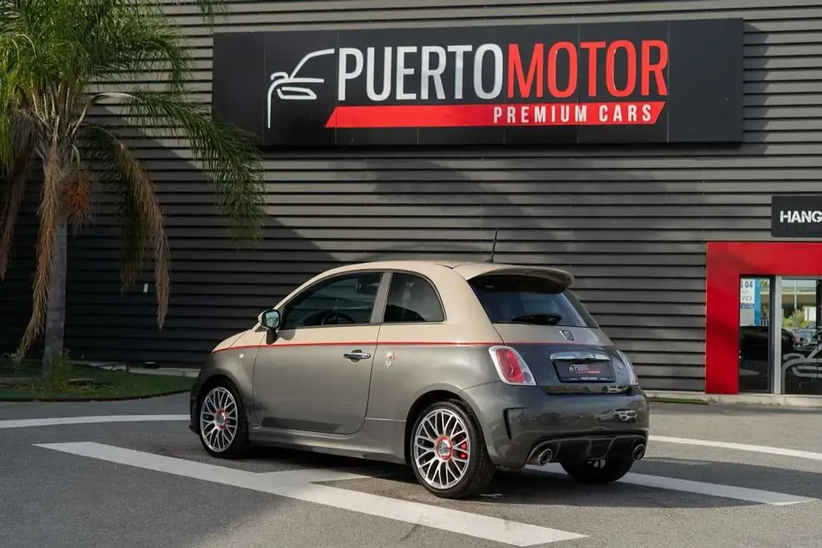 Usado Abarth 595 Turismo 165 CV (121 kW) 2016 Gris Utilitario