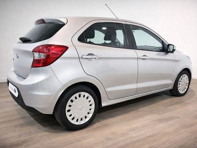 Usado Ford Ka 70 CV (51 kW) 2016 Gris Utilitario
