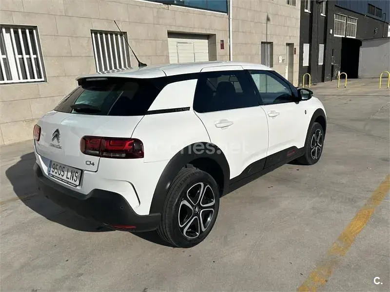 Usado Citroën C4 Cactus 102 CV (75 kW) 2021 Blanco Utilitario