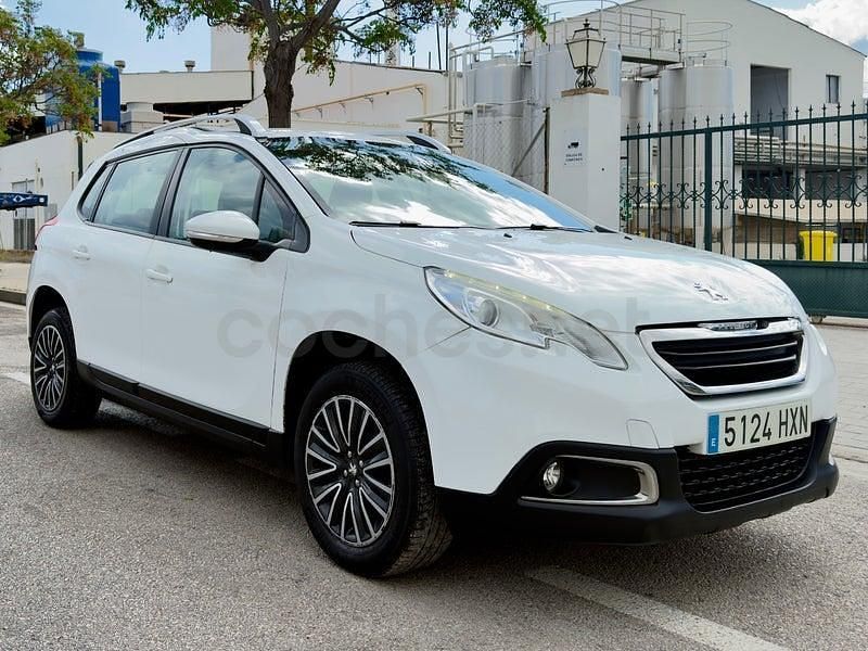 Usado Peugeot 2008 Active 82 CV (60 kW) 2015 Blanco SUV
