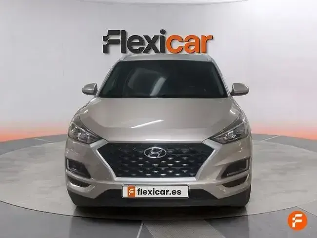 Usado Hyundai Tucson 132 CV (97 kW) 2019 Gris SUV