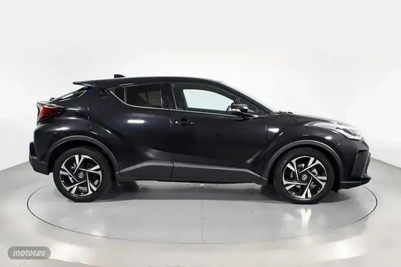 Usado Toyota C-HR Advance 122 CV (89 kW) 2022 Negro SUV