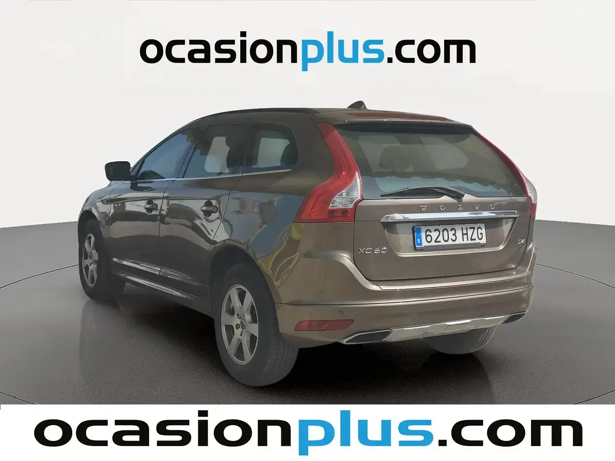 Usado Volvo XC60 Momentum 181 CV (133 kW) 2014 Marrón SUV