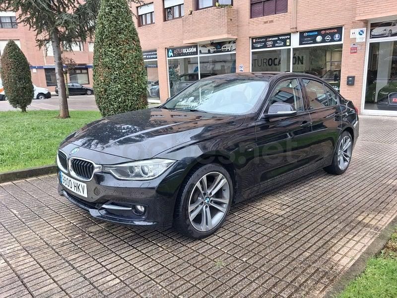 Usado BMW 318 Sport Line 143 CV (105 kW) 2012 Negro Berlina
