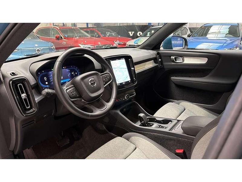 Usado Volvo XC40 Core 129 CV (94 kW) 2024 Azul SUV