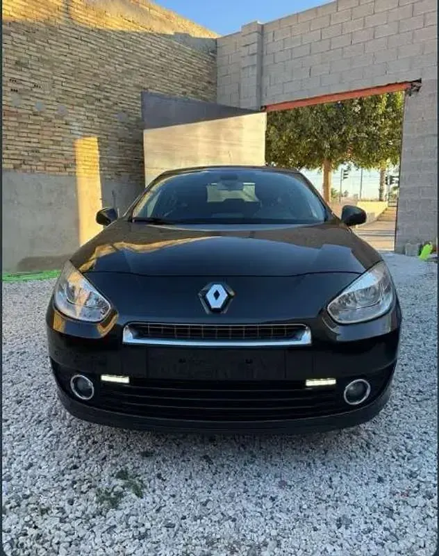 Usado Renault Fluence 110 CV (80 kW) 2011 Negro Berlina