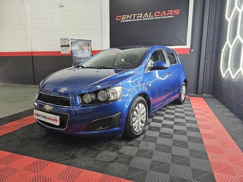 Usado Chevrolet Aveo LT 100 CV (73 kW) 2012 Azul Berlina