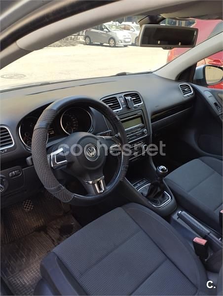 Gris / plata Usado 2009 VW Golf VI Advance Familiar | 6500 € (Buen precio) - Imagen 1/4