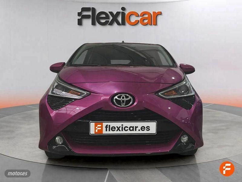 Usado Toyota Aygo X-cite 72 CV (52 kW) 2018 Violeta Utilitario