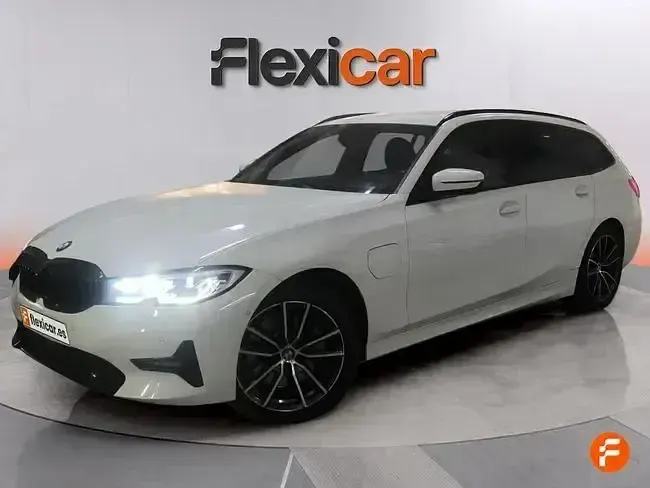 Usado BMW 330e 292 CV (214 kW) 2020 Blanco Familiar