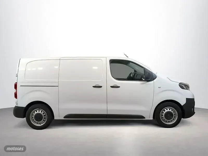 Usado Toyota Proace Verso 120 CV (88 kW) 2024 Blanco Familiar