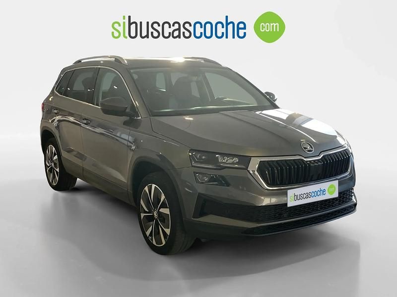 Gris/plata Usado 2022 Skoda Karoq Style SUV | 23.990 € (Precio justo) - Imagen 1/4