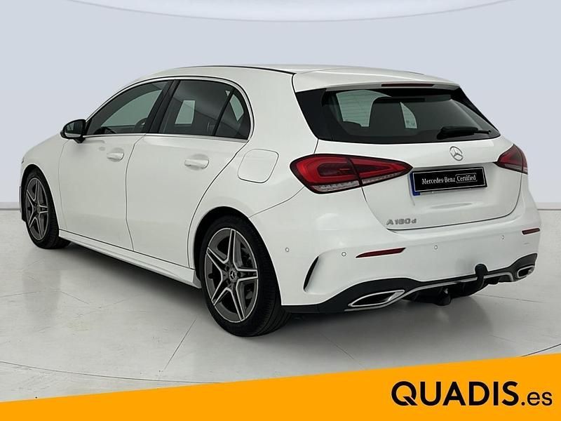 Usado Mercedes A180 116 CV (85 kW) 2019 Blanco Berlina