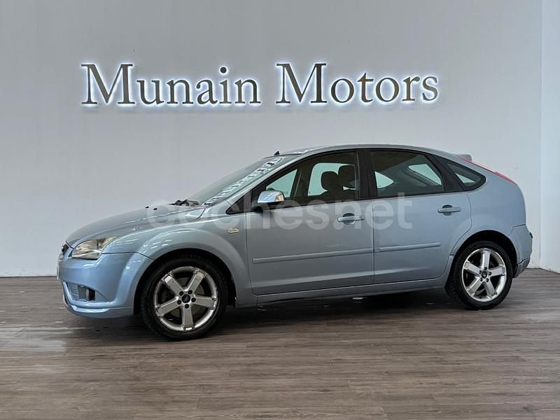 Azul Usado 2007 Ford Focus Ghia Berlina | 3490 € (Precio justo) - Imagen 1/4
