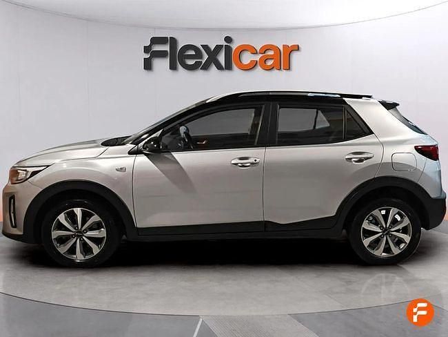 Usado Kia Stonic 84 CV (61 kW) 2023 Gris SUV