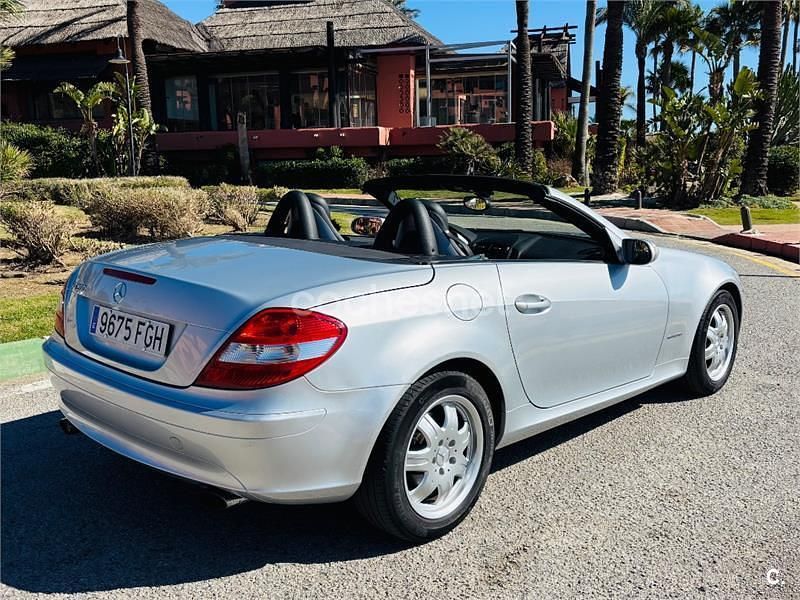 Usado Mercedes SLK200 163 CV (119 kW) 2005 Gris / plata Descapotable