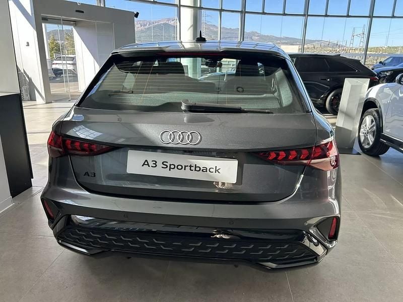 Uusi Audi A3 S-Line 150 HP (110 kW) 2025