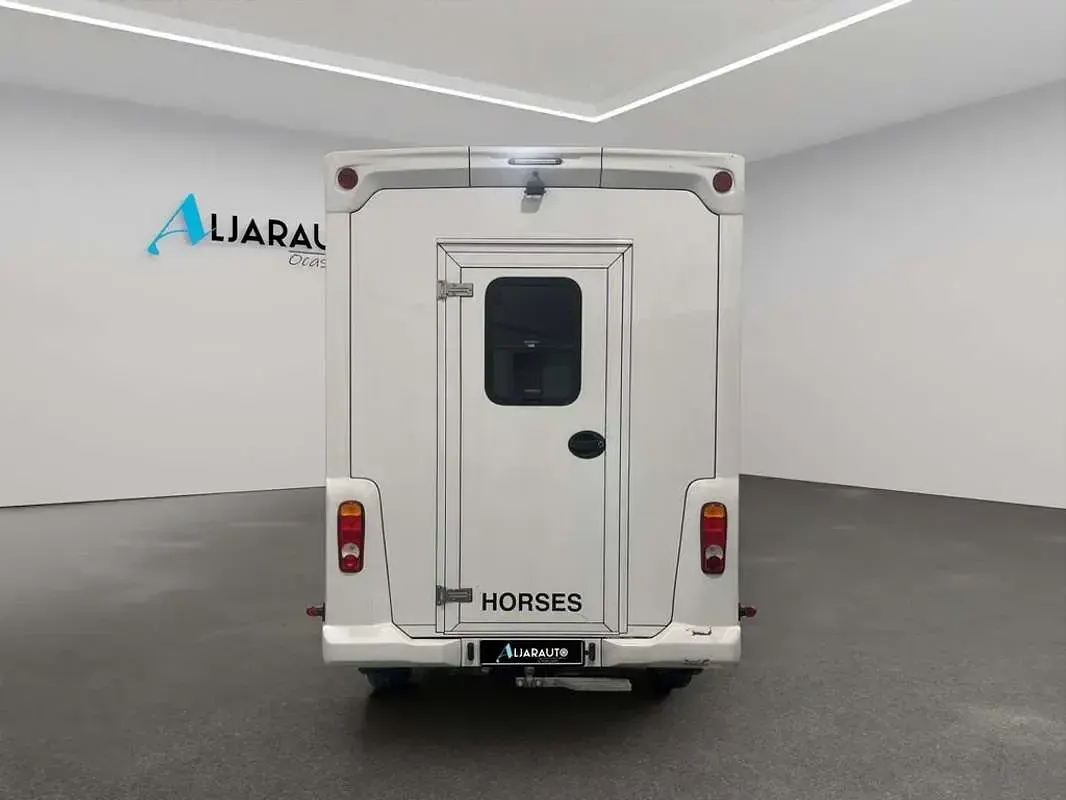 Usado Renault Master 165 CV (121 kW) 2024 Blanco Monovolumen