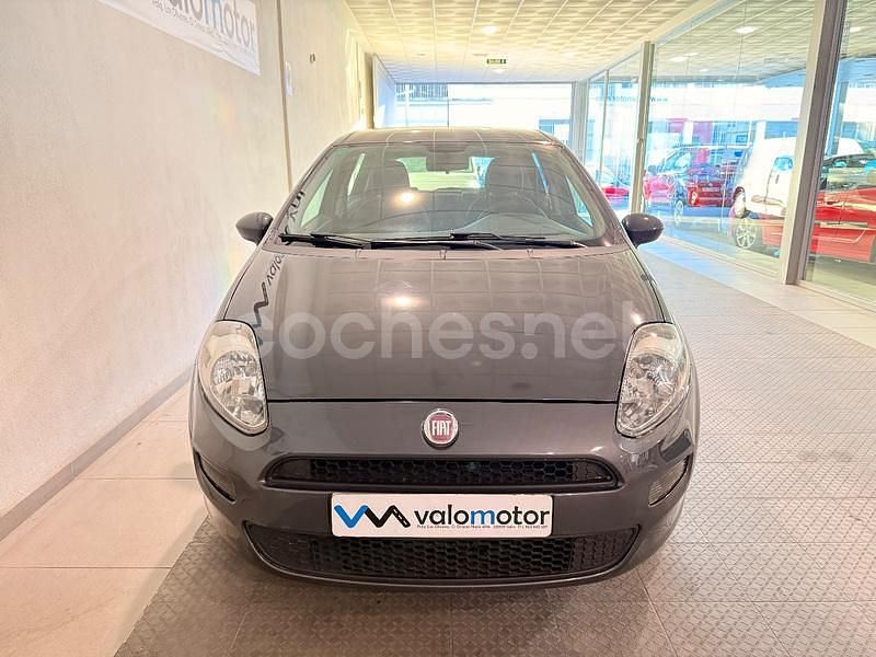 Usado Fiat Punto Easy 69 CV (50 kW) 2012 Gris / plata Berlina