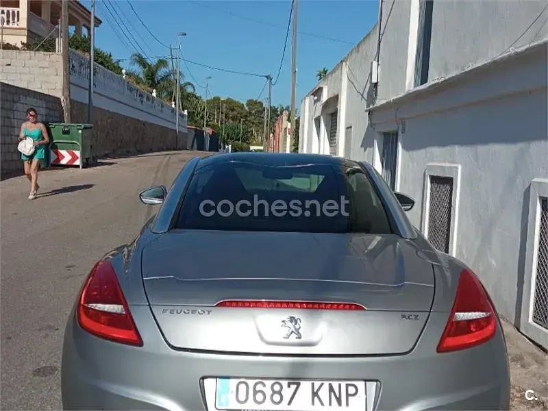 Begagnad Peugeot RCZ 163 HK (119 kW) 2012 Grå Sportkupé