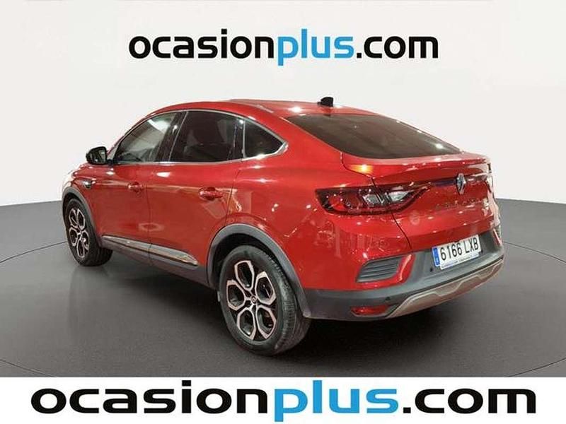 Usado Renault Arkana Zen 145 CV (106 kW) 2022 Rojo SUV
