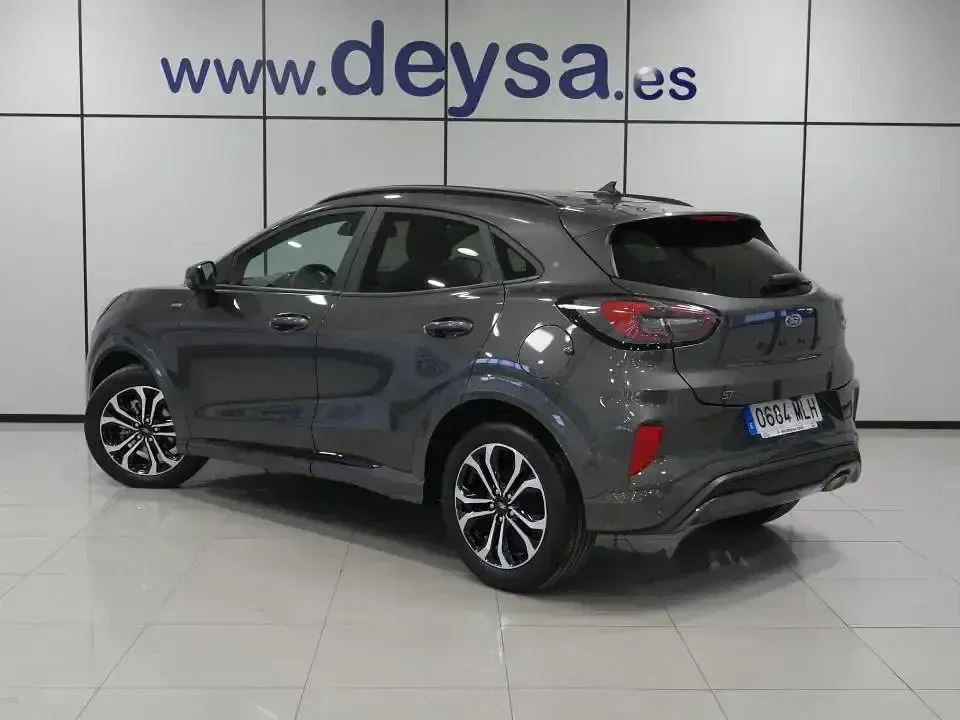 Usado Ford Puma ST-Line 125 CV (91 kW) 2023 Gris SUV