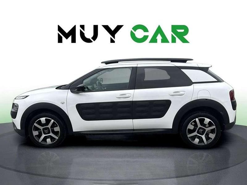 Begagnad Citroën C4 Cactus Feel 82 HK (60 kW) 2017 Vit Halvkombi