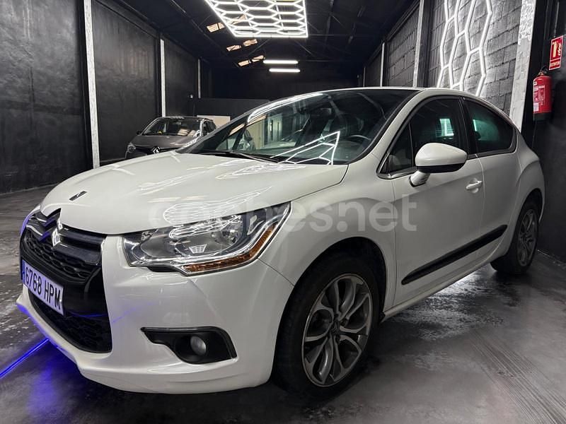 Blanco Usado 2015 DS Automobiles DS4 Design Berlina | 7999 € (Buen precio) - Imagen 1/4