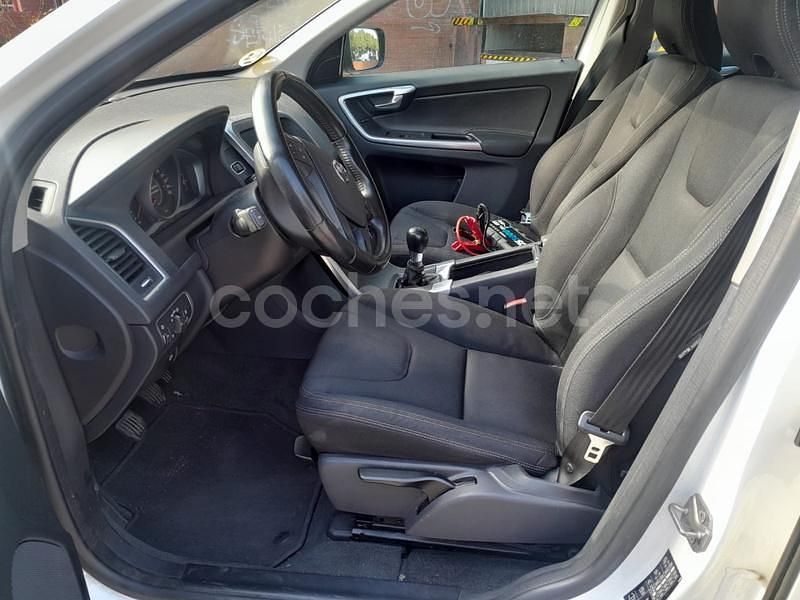Usado Volvo XC60 Momentum 150 CV (110 kW) 2015 Blanco SUV