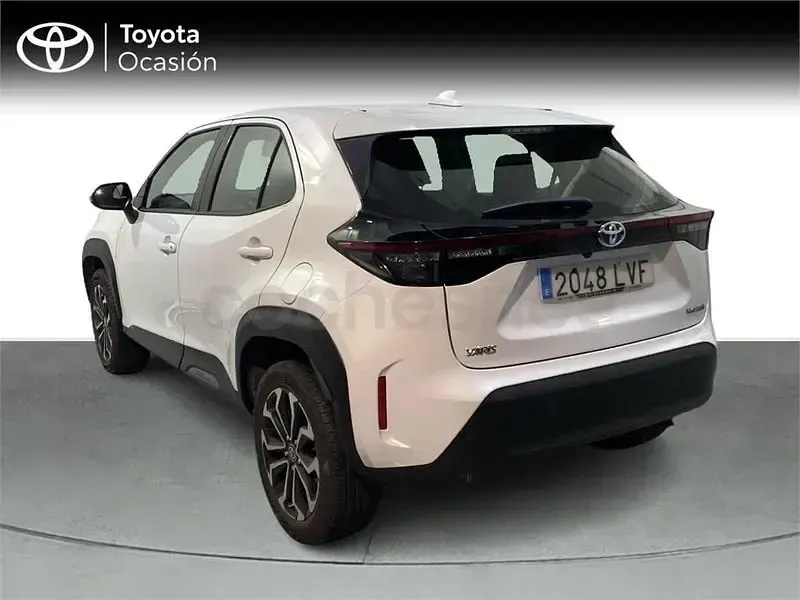 Usado Toyota Yaris Cross Active 116 CV (85 kW) 2021 Blanco SUV