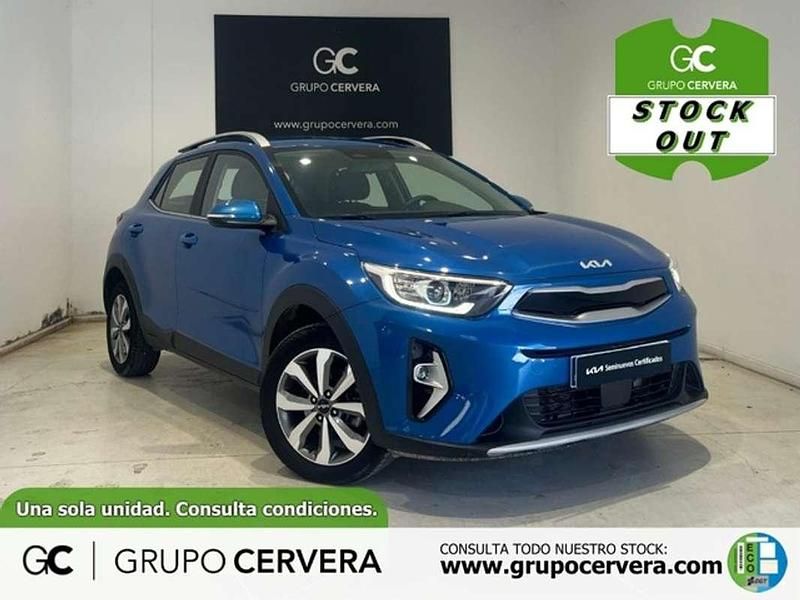 Azul Usado 2024 Kia Stonic SUV | 16.990 € (Precio justo) - Imagen 1/4