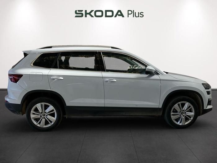 Usado Skoda Karoq Selection 150 CV (110 kW) 2025 Blanco SUV